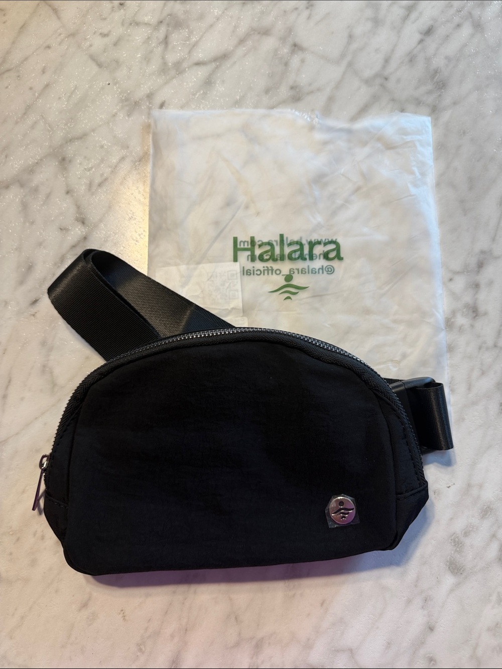 HALARA Logo Black Casual Waist Belt Sling Bag  Rand new in Package